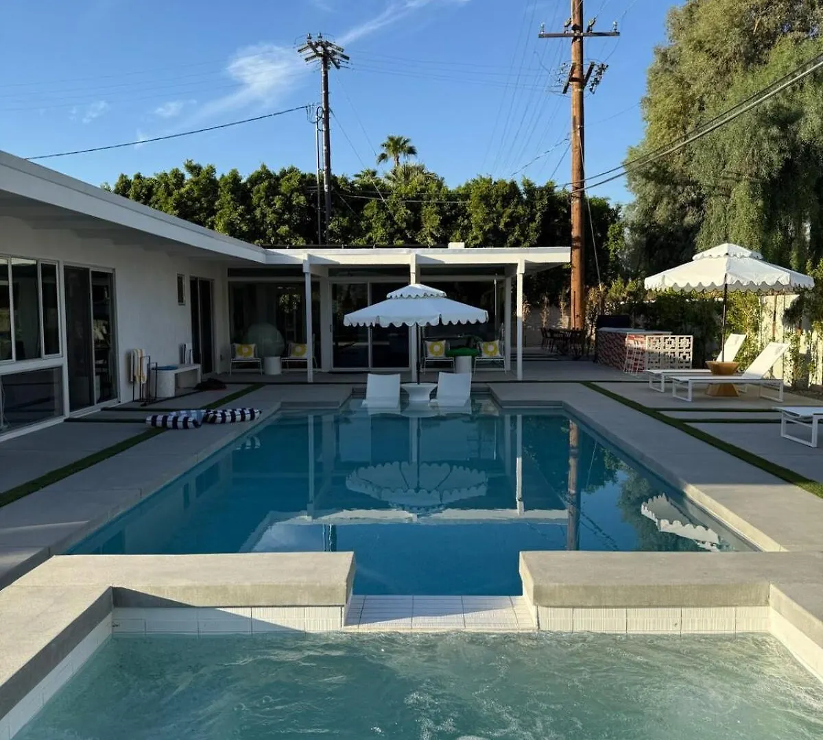 הוילה פאלם ספרינגס Aerhaus - Mid-Century Oasis וילה